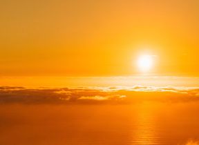 beautiful-orange-sunset-over-the-ocean