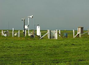 met-office-weather-station.-uk