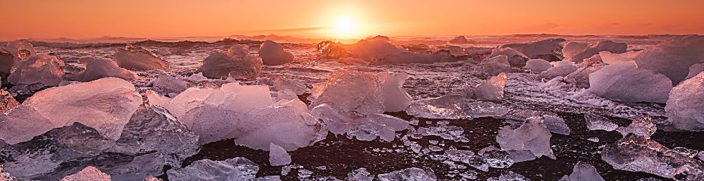 Broken icebergs in the ocean